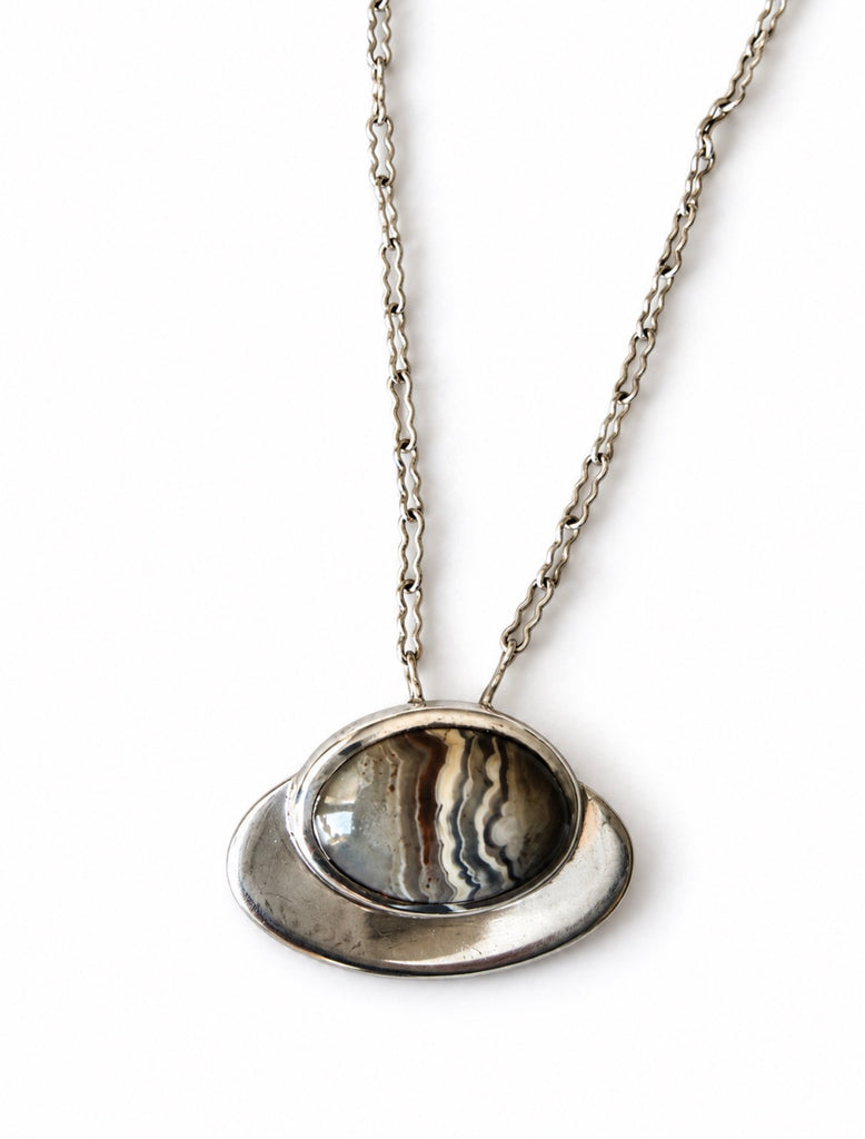 Vintage Scandinavian modernist sterling silver pendant necklace with oval banded agate gemstone