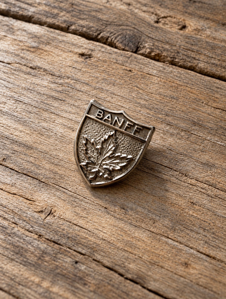 Vintage sterling silver Banff Canada maple leaf souvenir brooch