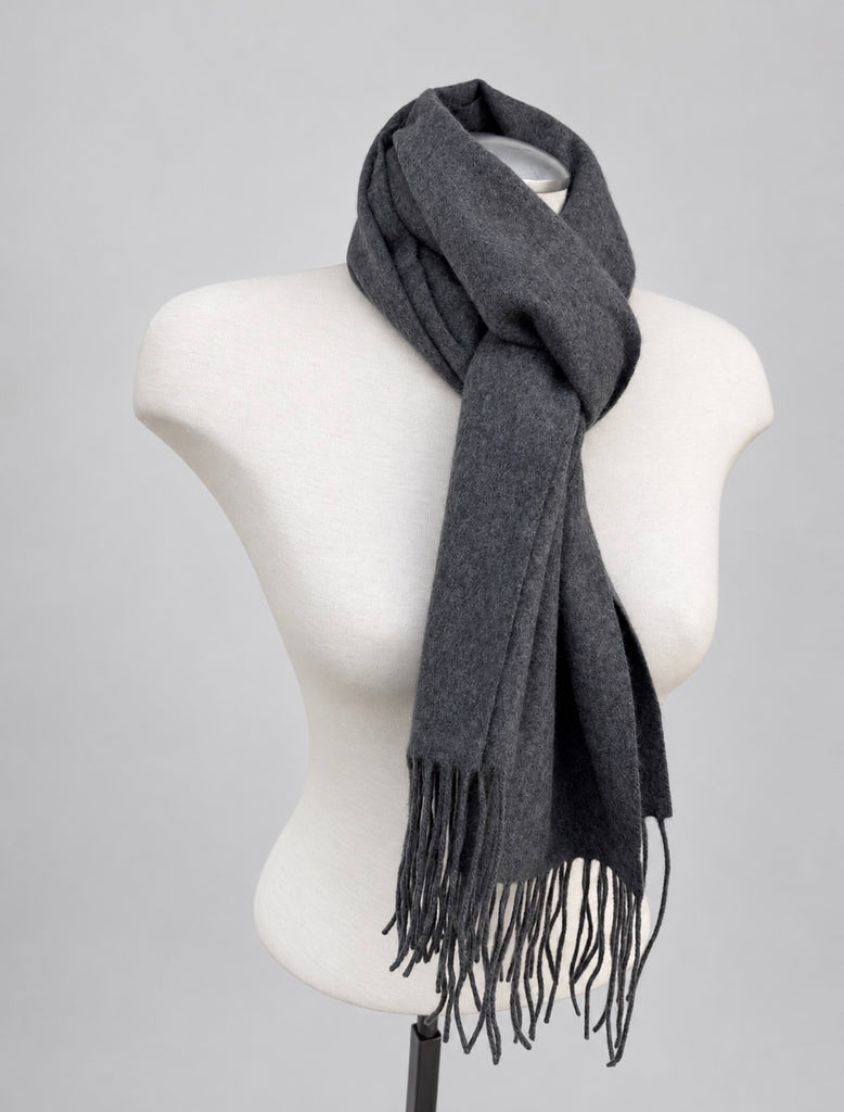 Vintage Enzo Mantovani 100% cashmere charcoal grey fringed scarf on mannequin