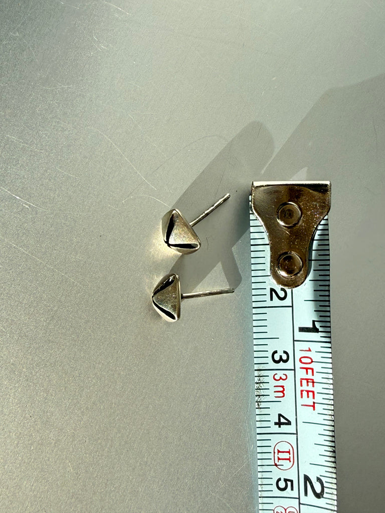 Vintage 1960s silver geometric square stud earrings showing measurements